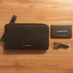 nwob rebecca minkoff regan wristlet + charger set